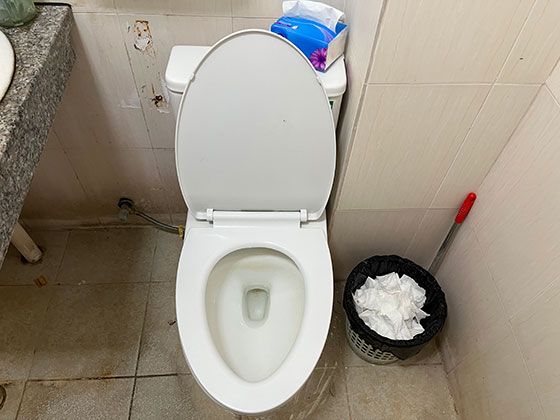 保山市厕所疏通价格，清理大小化粪池，极速上门服务